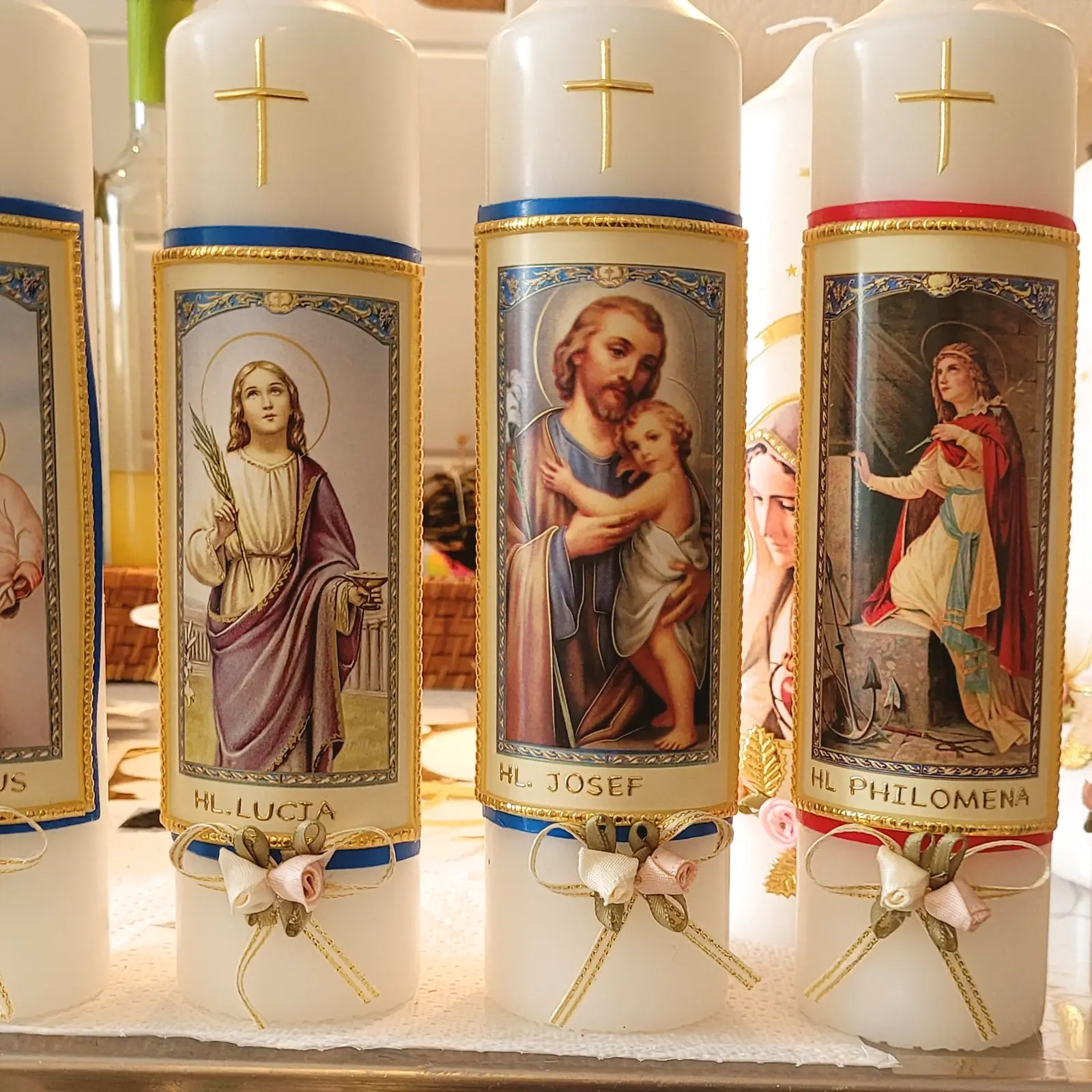 Handgemachte Kerze mit warmem Licht